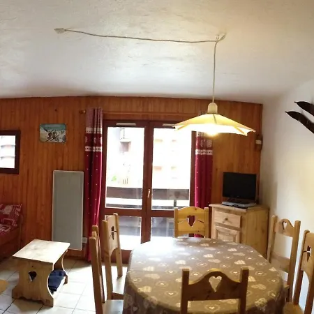 Apartment 3 Pieces 6 Pers. 3* Avec Balcons, Proche Telecabine Et Commerces - - Fr-1-263-514 *